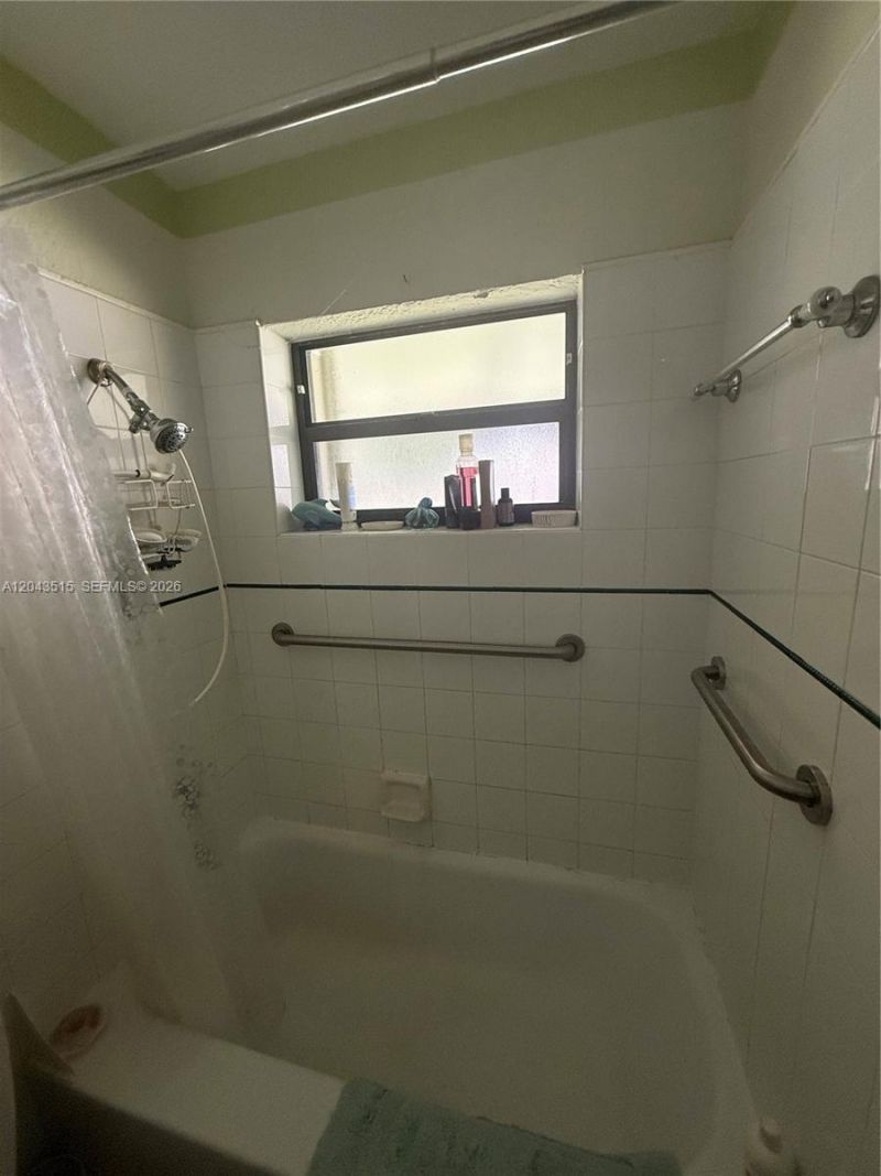 1232 SW 1st Ave , Pompano Beach, FL 33060 Photo