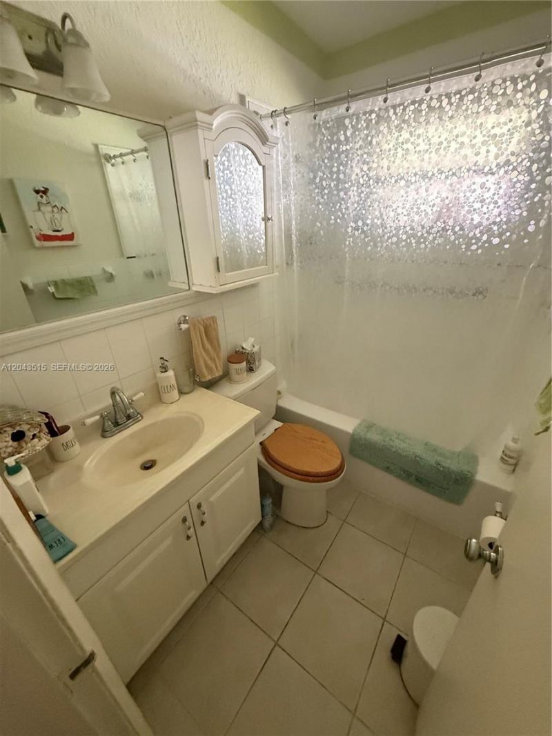 1232 SW 1st Ave , Pompano Beach, FL 33060 Photo
