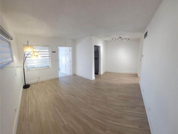 1700 Cleveland St , Unit 203, Hollywood, FL 33020