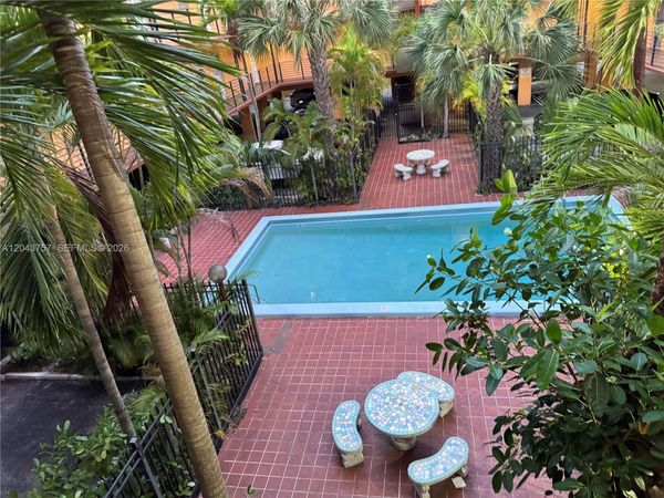365 NE 125th St , Unit 301, North Miami, FL 33161