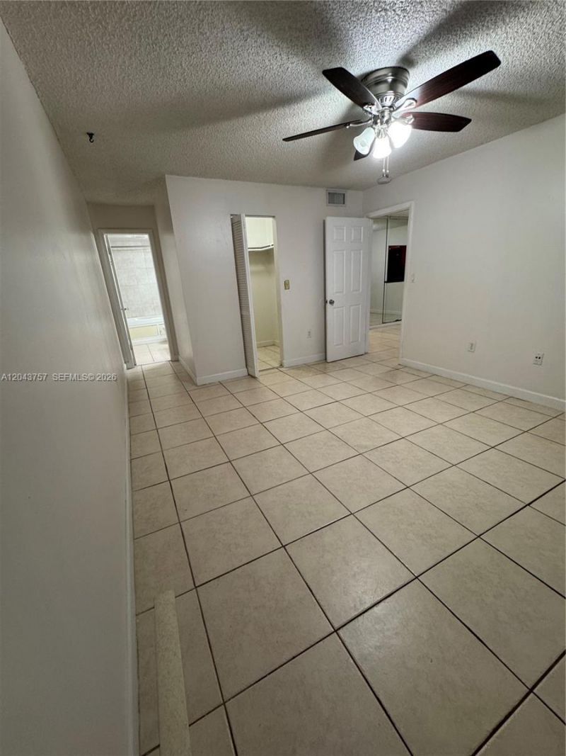 365 NE 125th St , Unit 301, North Miami, FL 33161 Photo