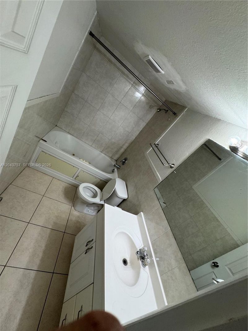 365 NE 125th St , Unit 301, North Miami, FL 33161 Photo