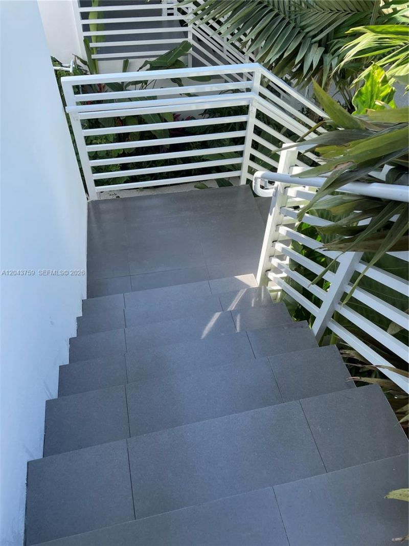 8035 Abbott Ave, Miami Beach, FL 33141 Photo