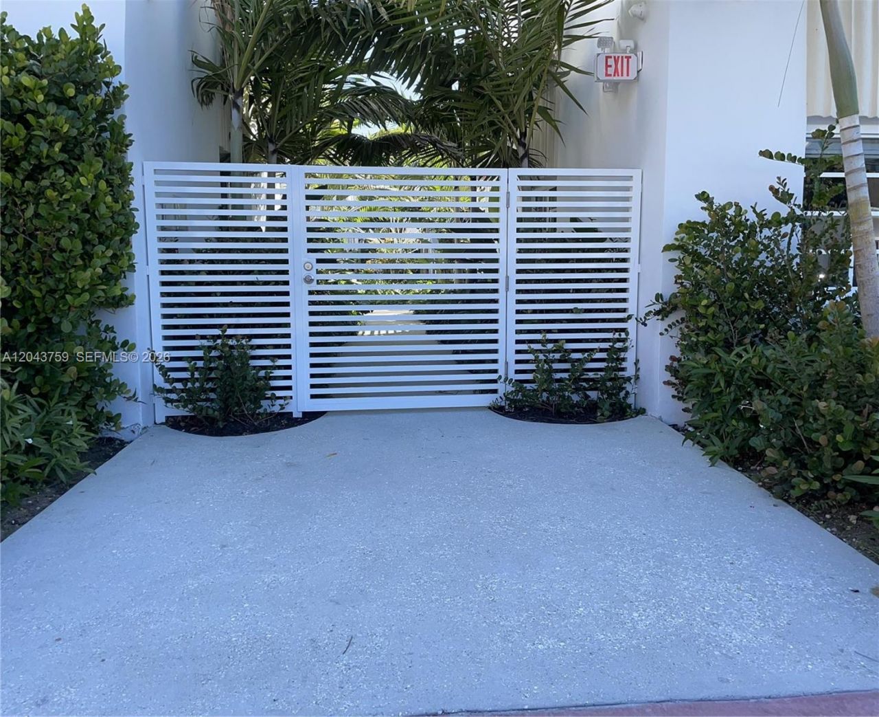 8035 Abbott Ave, Miami Beach, FL 33141 Photo