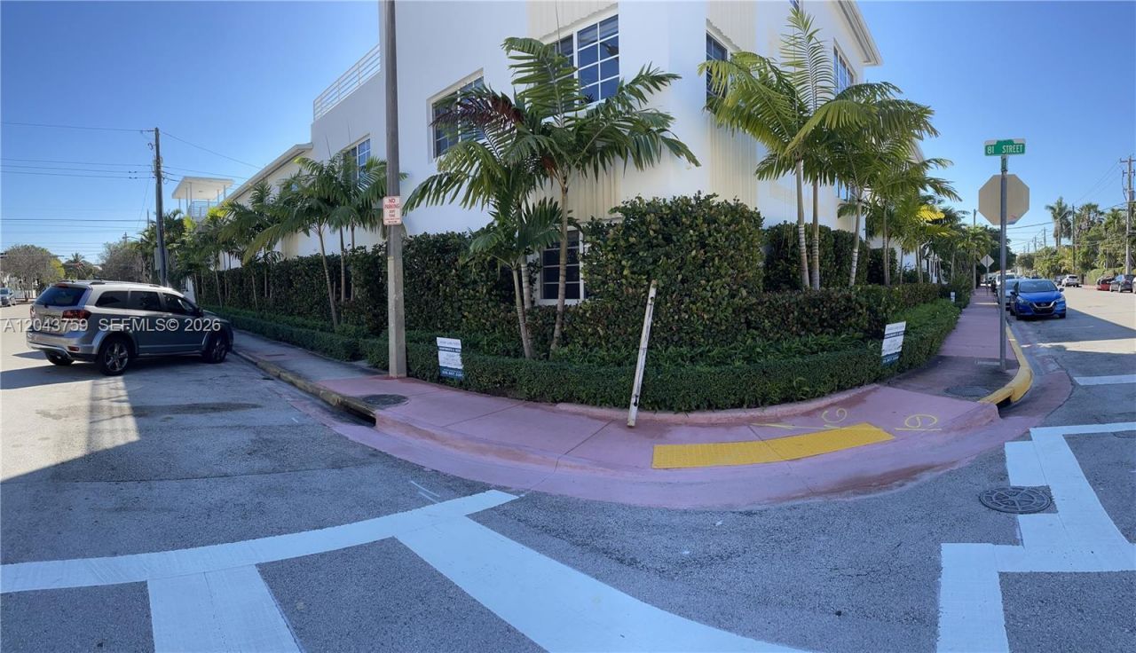 8035 Abbott Ave, Miami Beach, FL 33141 Photo