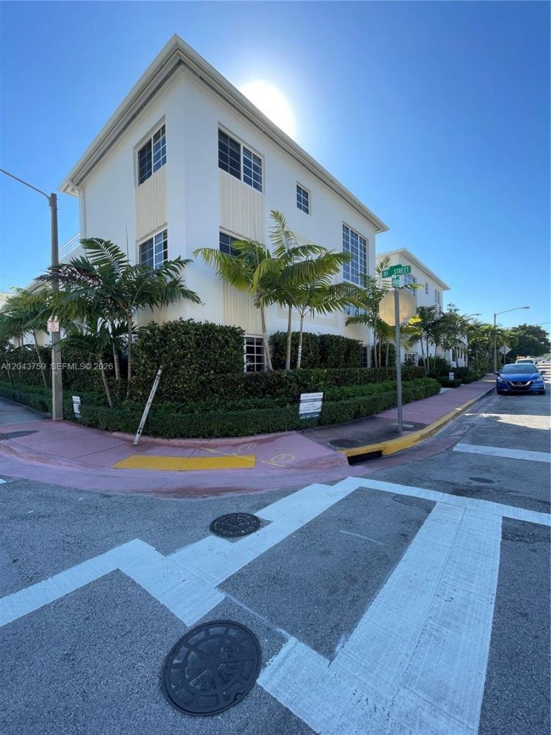 8035 Abbott Ave, Miami Beach, FL 33141 Photo