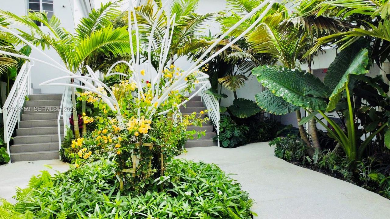 8035 Abbott Ave, Miami Beach, FL 33141 Photo