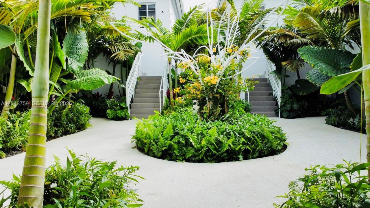 8035 Abbott Ave, Miami Beach, FL 33141 Photo