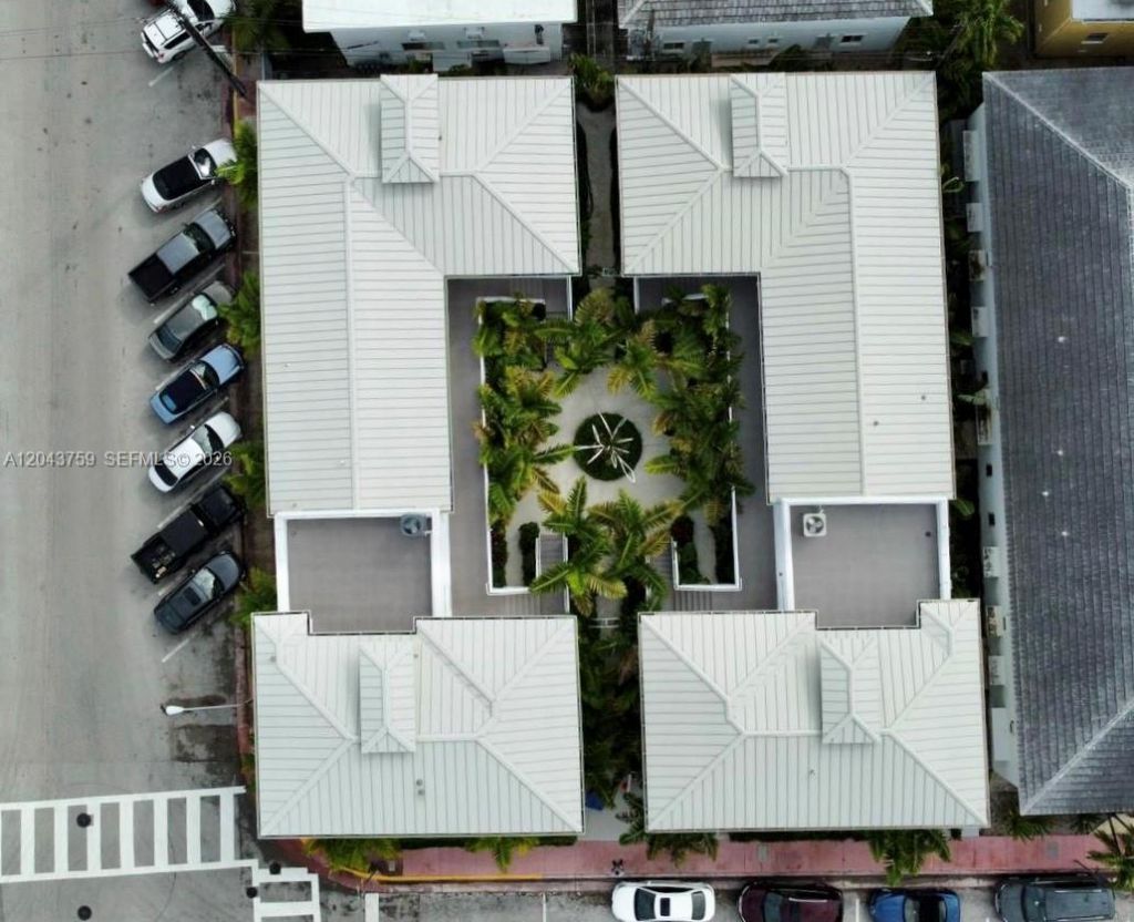 8035 Abbott Ave, Miami Beach, FL 33141 Photo