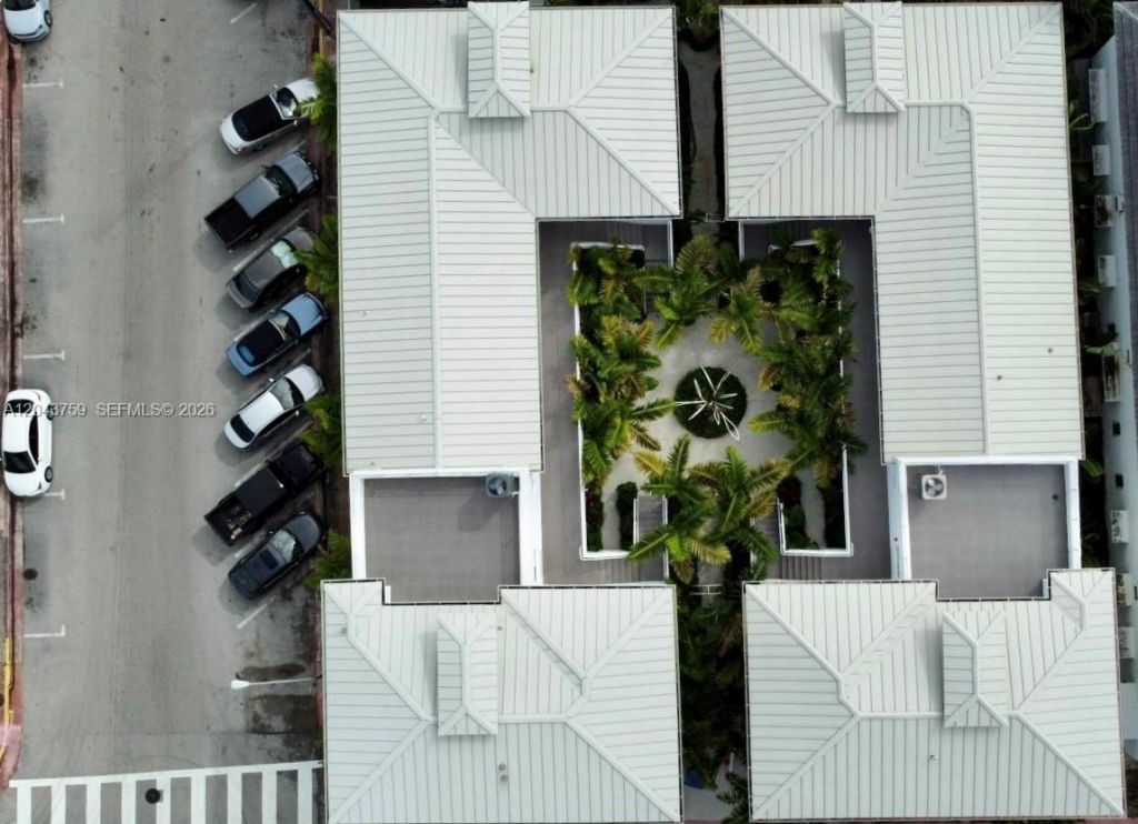 8035 Abbott Ave, Miami Beach, FL 33141 Photo