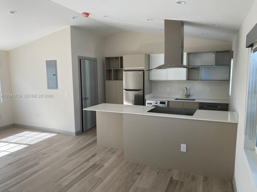 8035 Abbott Ave, Miami Beach, FL 33141 Photo
