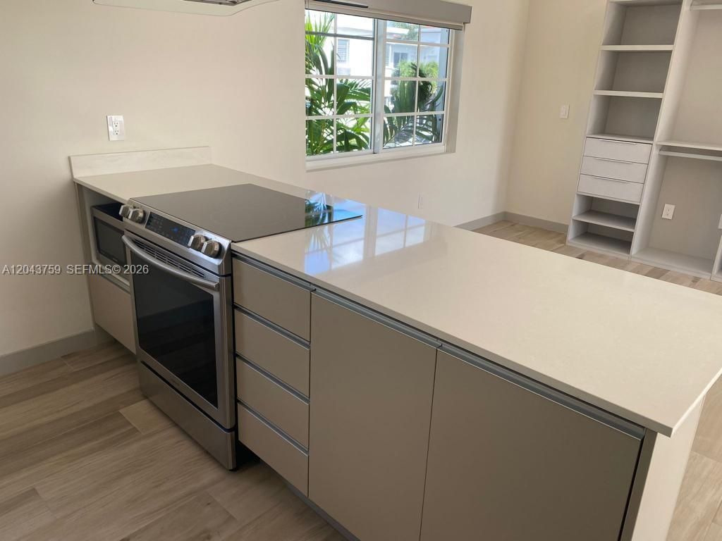8035 Abbott Ave, Miami Beach, FL 33141 Photo