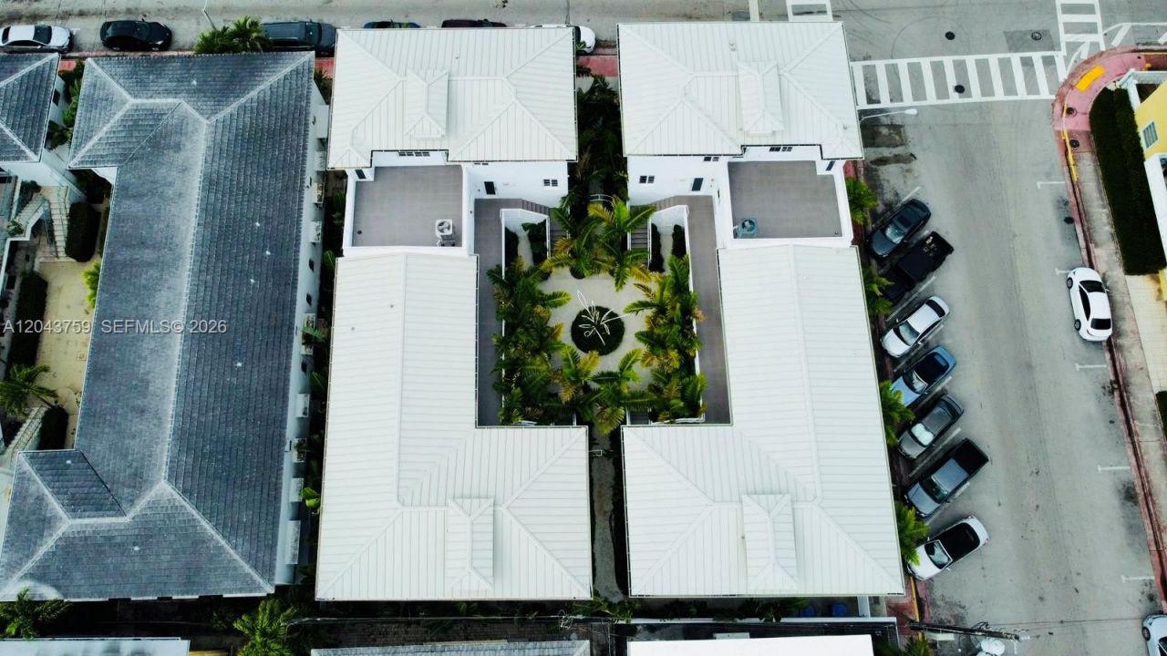 8035 Abbott Ave, Miami Beach, FL 33141 Photo