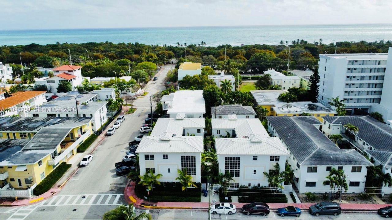 8035 Abbott Ave, Miami Beach, FL 33141 Photo