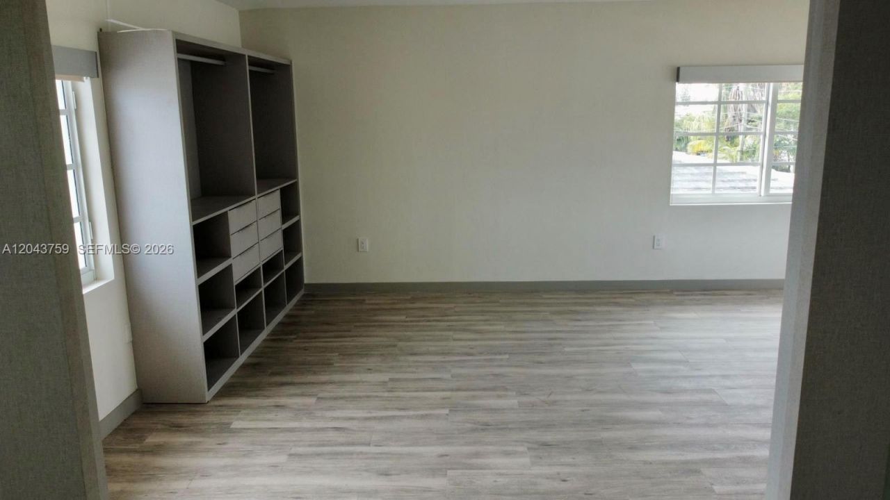 8035 Abbott Ave, Miami Beach, FL 33141 Photo