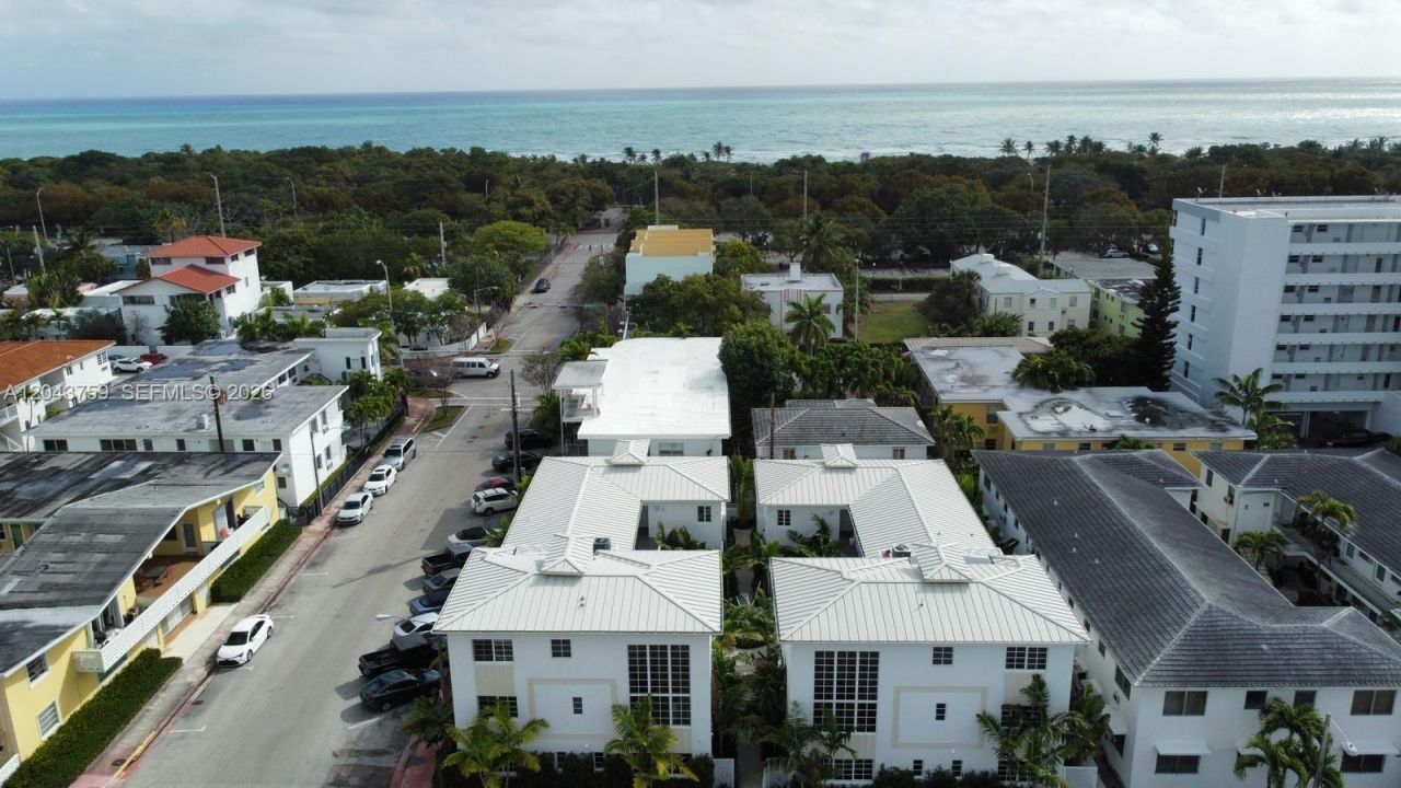 8035 Abbott Ave, Miami Beach, FL 33141 Photo