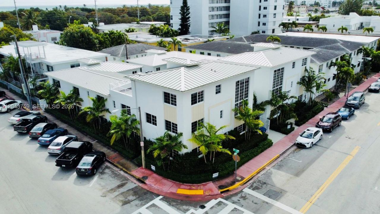 8035 Abbott Ave, Miami Beach, FL 33141 Photo