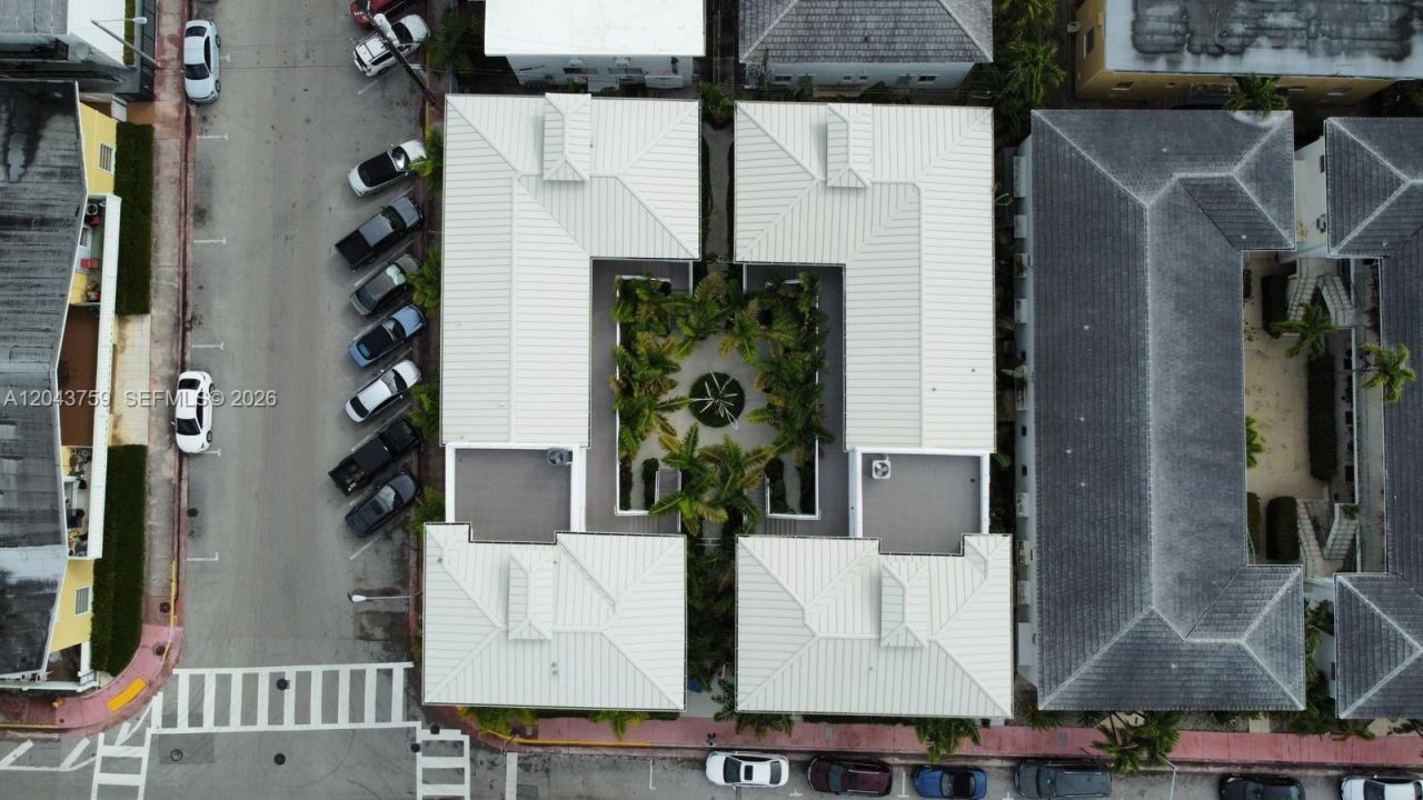 8035 Abbott Ave, Miami Beach, FL 33141 Photo