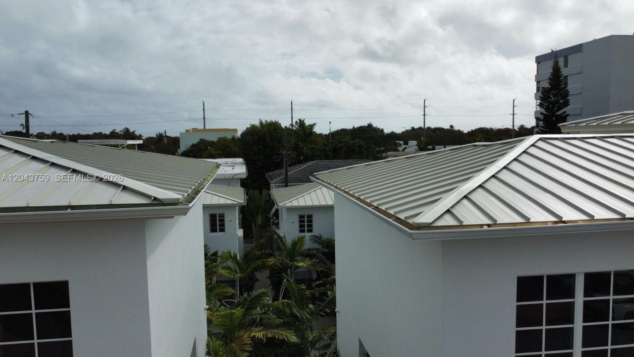 8035 Abbott Ave, Miami Beach, FL 33141 Photo
