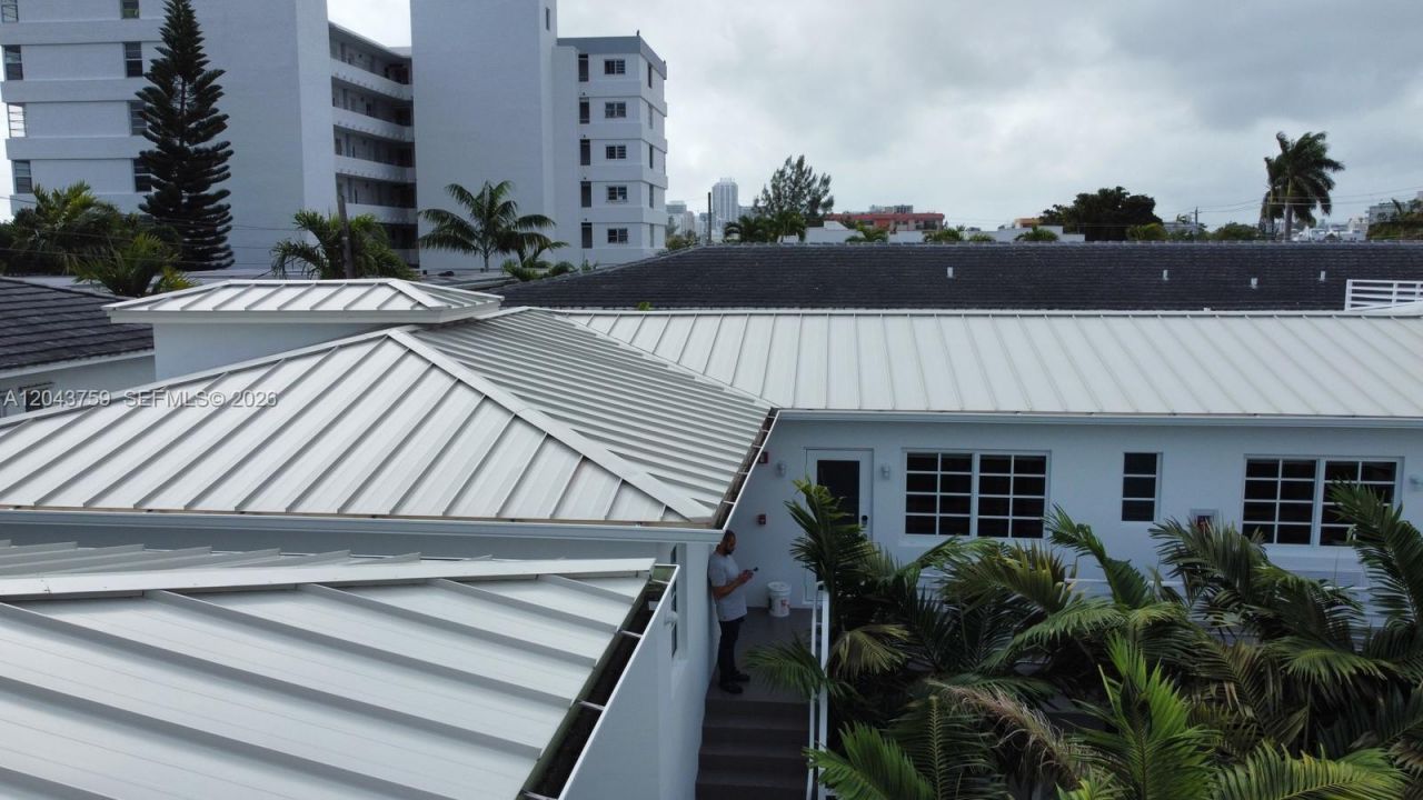8035 Abbott Ave, Miami Beach, FL 33141 Photo