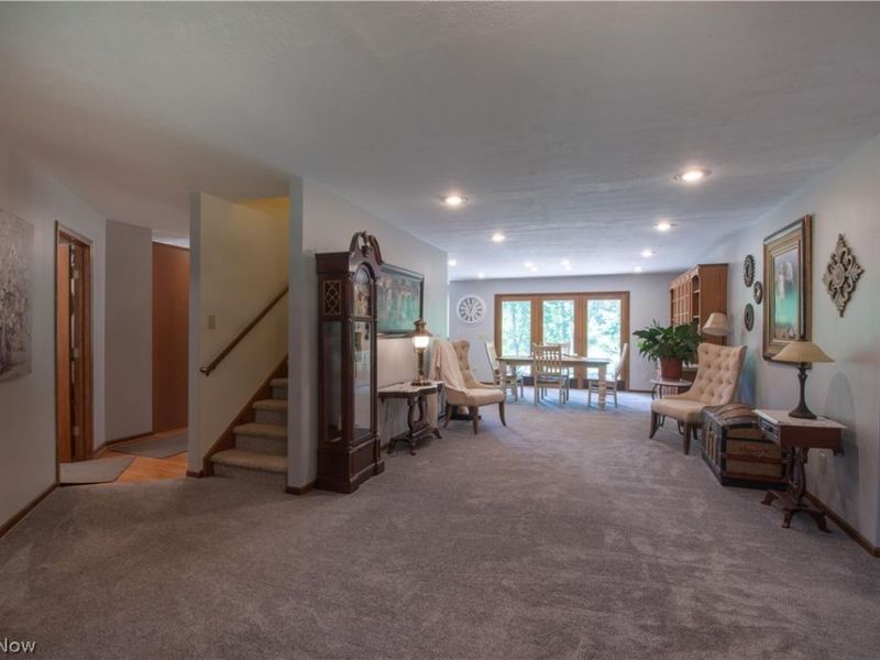 6476 Harbor Drive NW, Canton, OH 44718 Photo 10