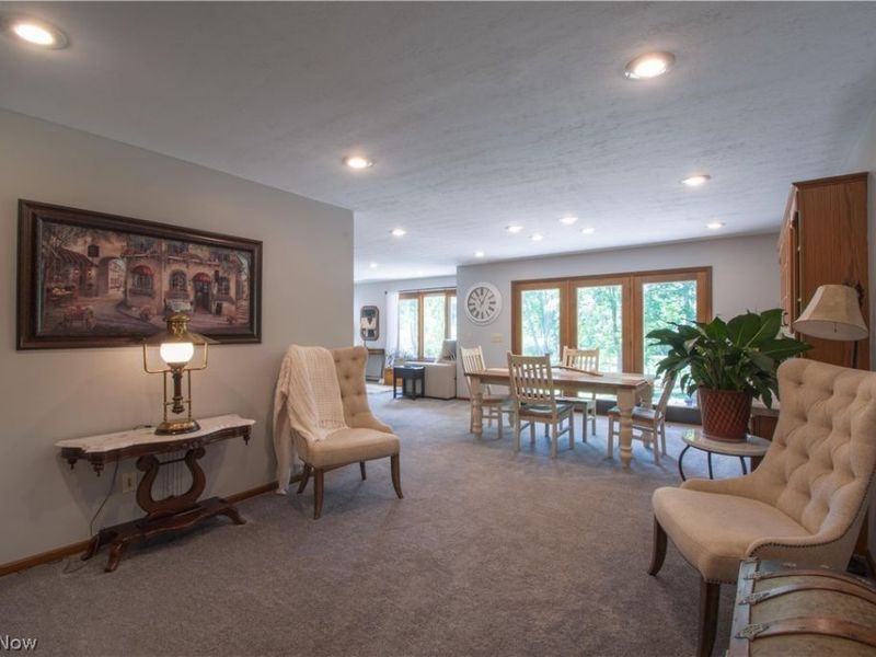 6476 Harbor Drive NW, Canton, OH 44718 Photo 11