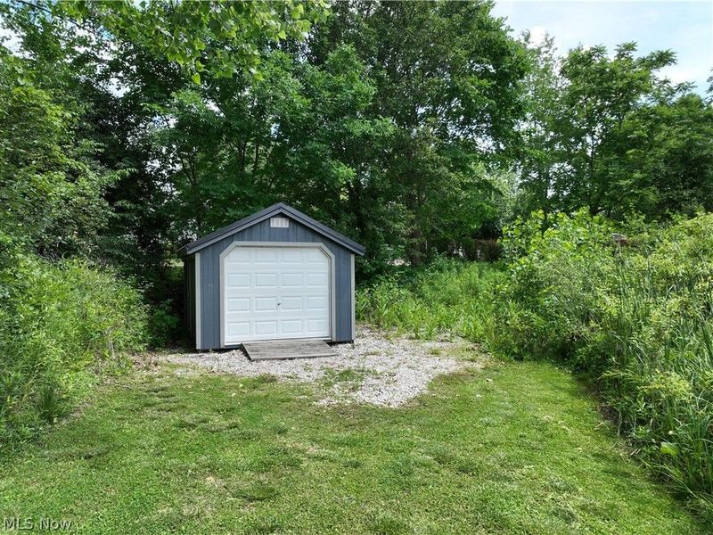 6476 Harbor Drive NW, Canton, OH 44718 Photo 38