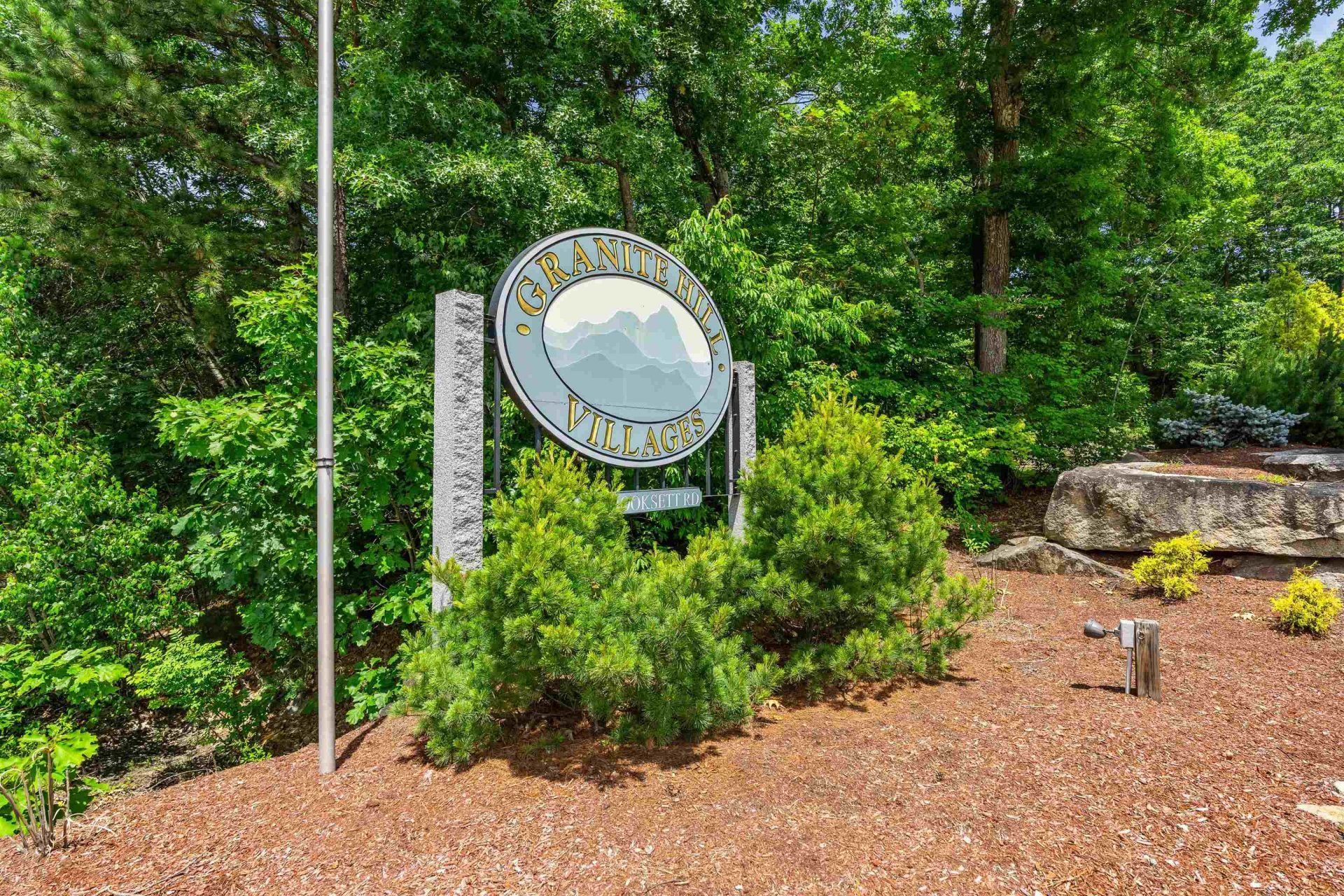 1465 Hooksett Road, Unit 47, Hooksett, NH 03106 Main Photo