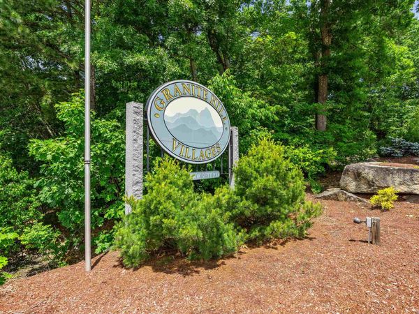1465 Hooksett Road, Unit 47, Hooksett, NH 03106