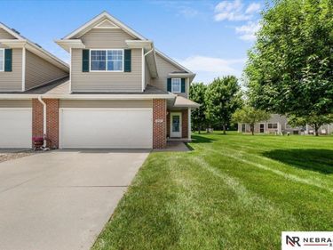 17517 Franklin Plaza, Omaha, NE 68118