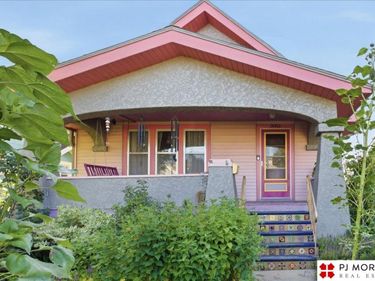 3083 S 32nd Street, Omaha, NE 68105
