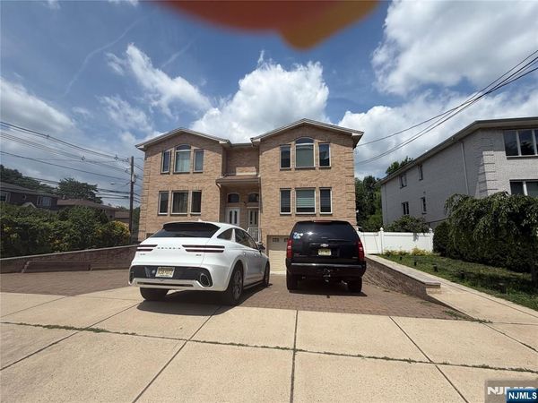 305 Highland Avenue B, PALISADES PARK, NJ 07650
