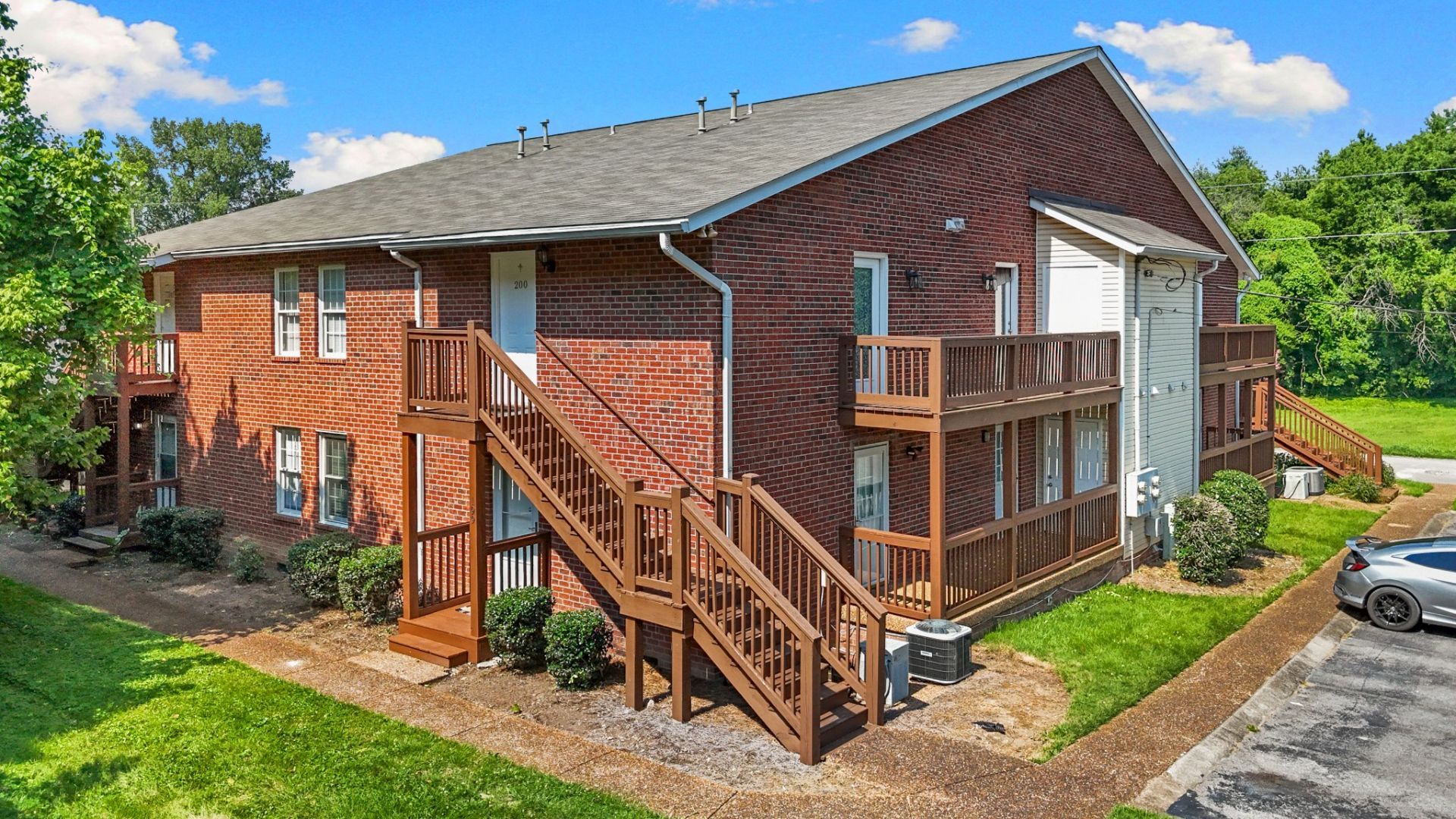 199 Brooke Castle Dr, Hermitage, TN 37076 Main Photo