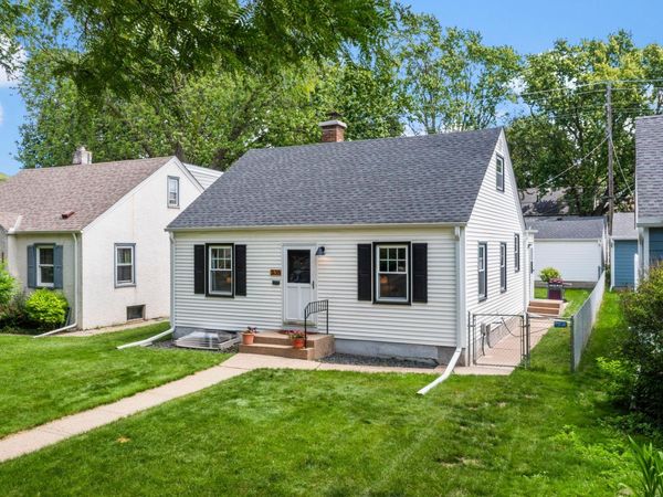 3135 Mckinley Street NE, Minneapolis, MN 55418