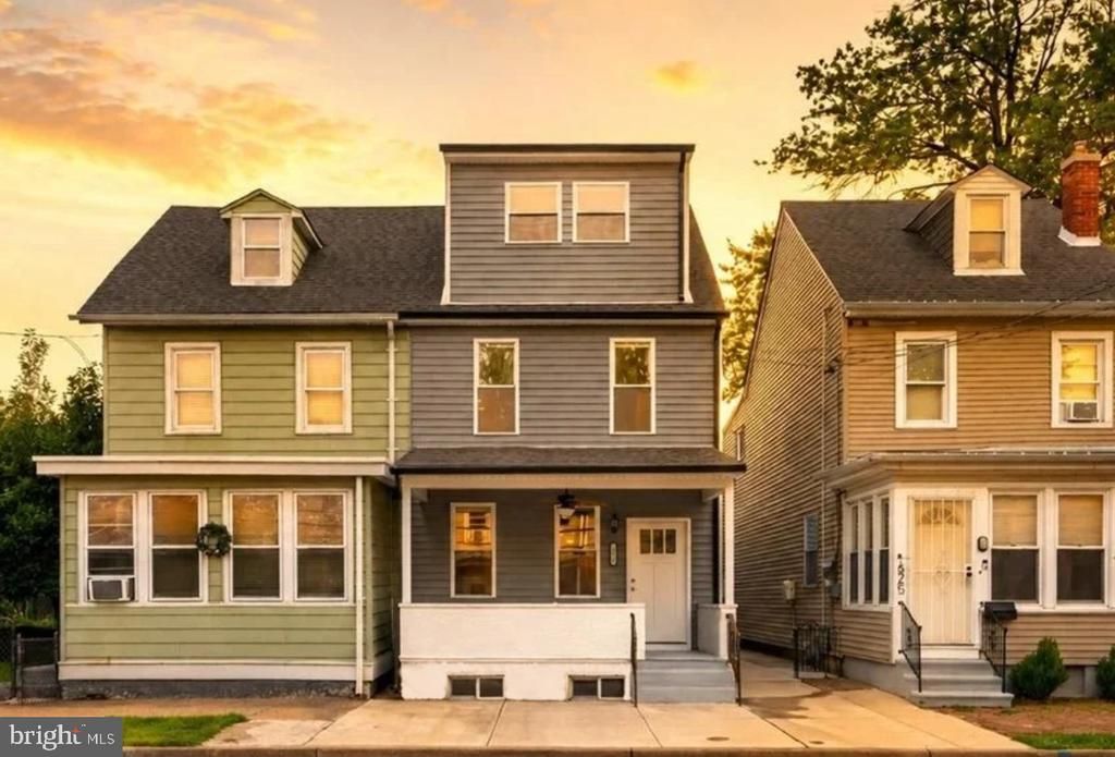 627 PINE STREET, BRISTOL, PA 19007