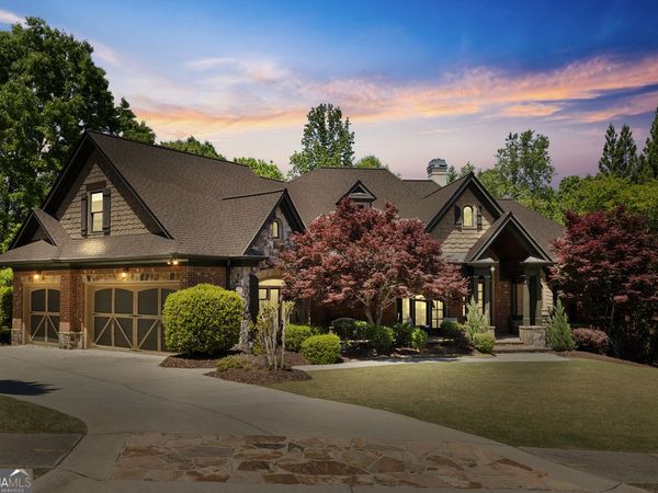 5623 Brendlynn Drive, Suwanee, GA 30024