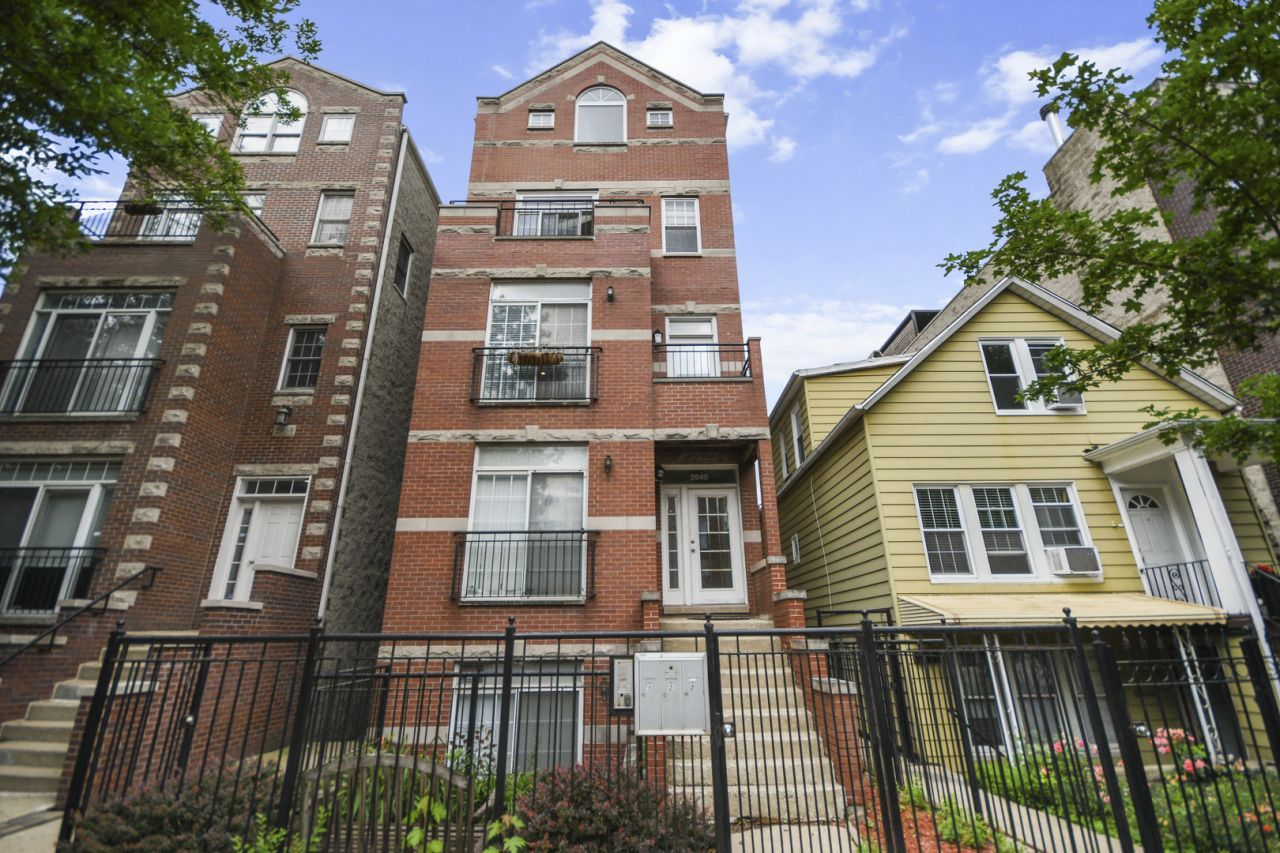 2840 N Damen Avenue, Unit 2, Chicago, IL 60618 Main Photo