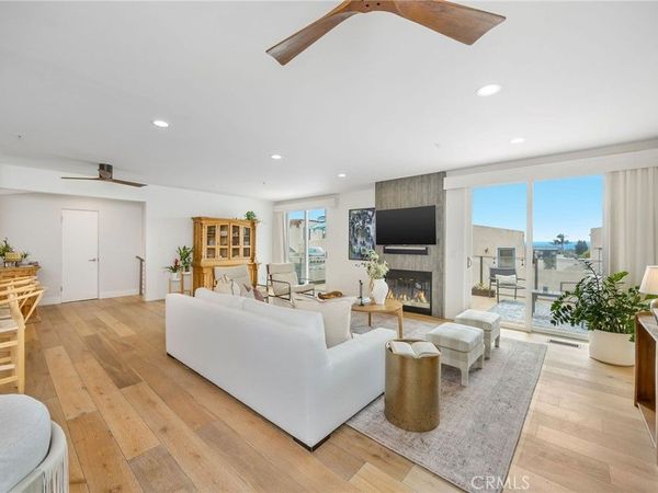 647 2nd Street, Hermosa Beach, CA 90254