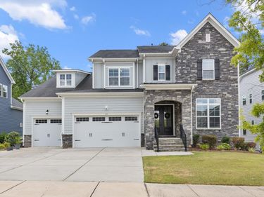 301 Mystic Quartz Lane, Holly Springs, NC 27540