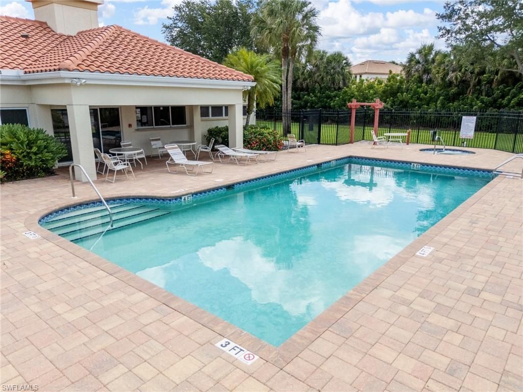 360 Pindo Palm Dr, Naples, FL 34104 Photo