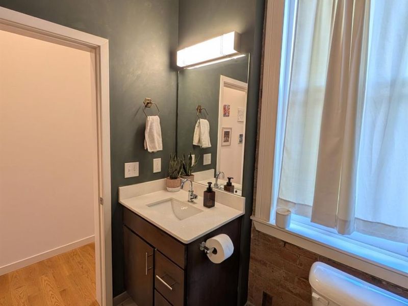 26 E 14th St, Unit 203, Cincinnati, OH 45202 Photo 11