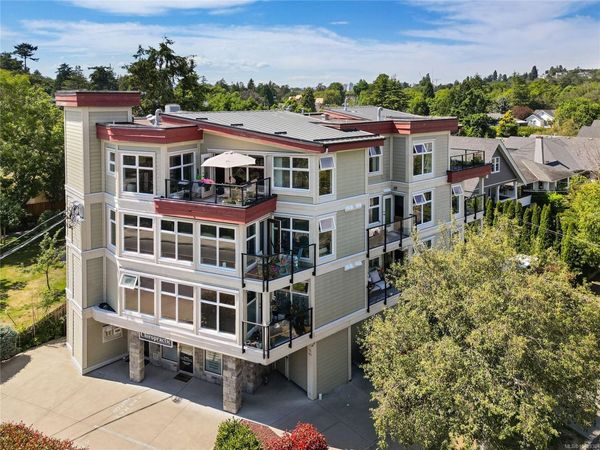 1494 Fairfield Rd , Unit #401, Victoria, BC V8S 1E8