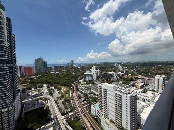 79 SW 12th St, Unit 3702-S, Miami, FL 33130