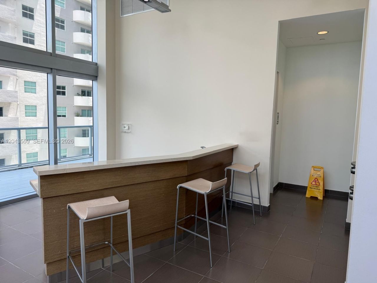 79 SW 12th St, Unit 3702-S, Miami, FL 33130 Photo