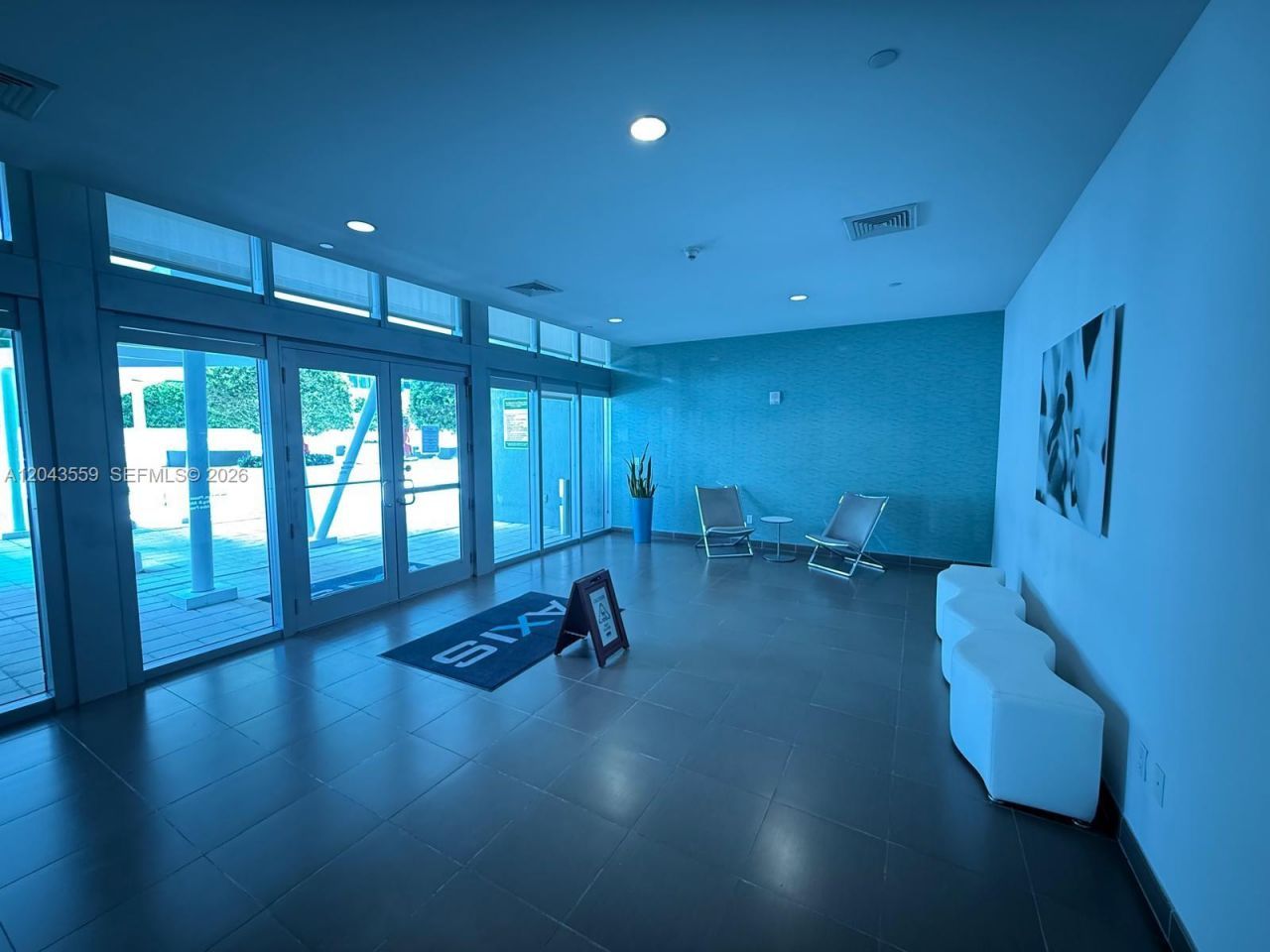 79 SW 12th St, Unit 3702-S, Miami, FL 33130 Photo