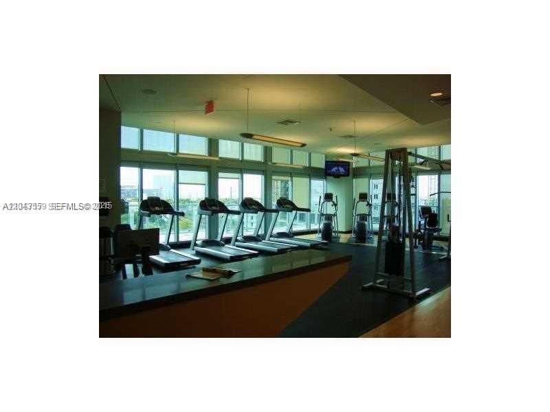 79 SW 12th St, Unit 3702-S, Miami, FL 33130 Photo