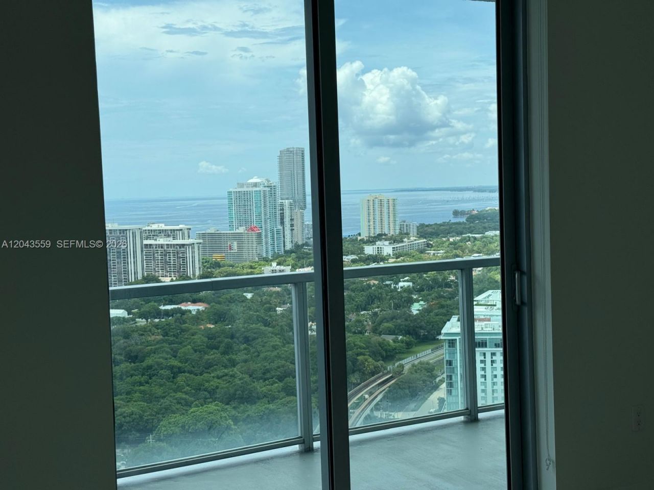 79 SW 12th St, Unit 3702-S, Miami, FL 33130 Photo