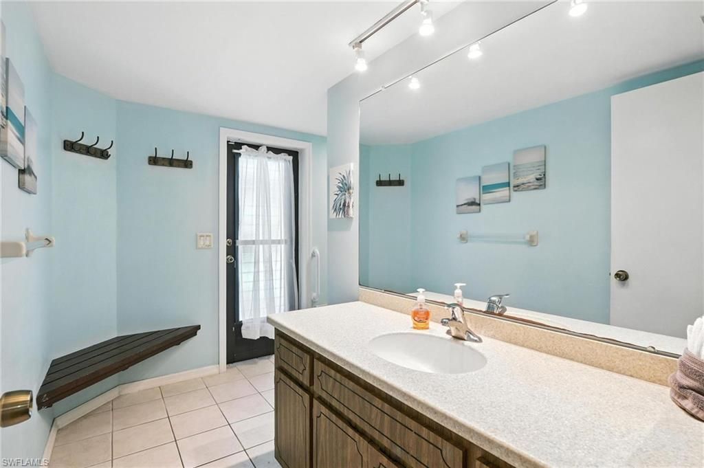 28 SE 12th Ave, Cape Coral, FL 33990 Photo