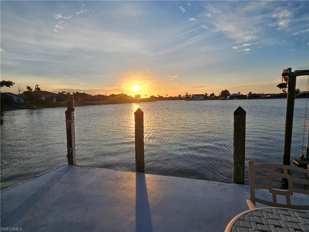 28 SE 12th Ave, Cape Coral, FL 33990 Photo