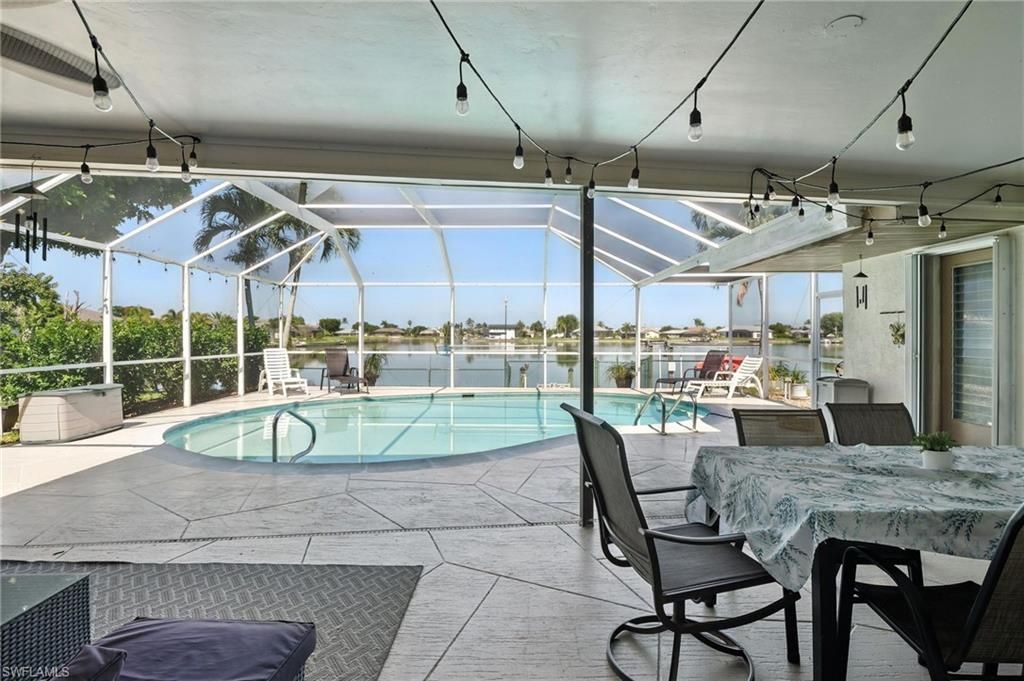 28 SE 12th Ave, Cape Coral, FL 33990 Photo